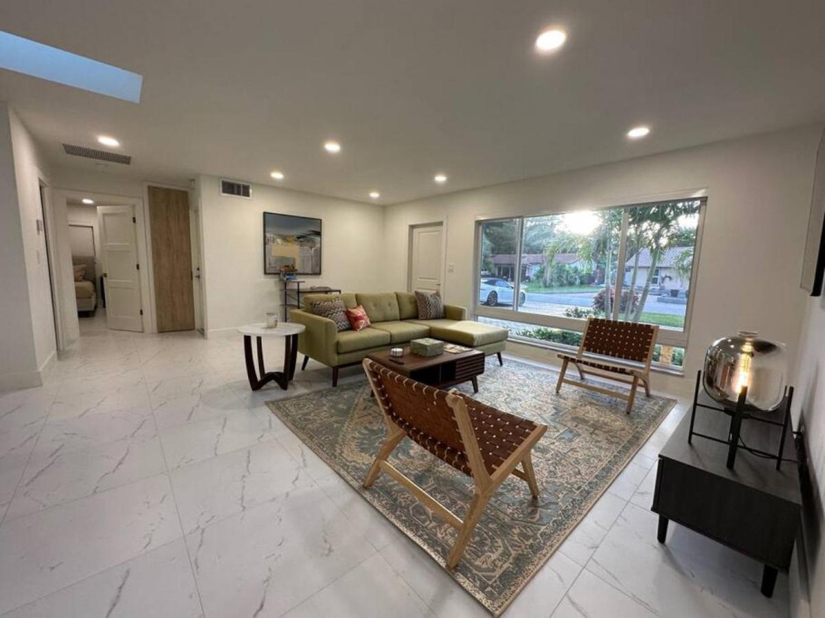 Villa The Sun House - 3 Bed, 2 Bath, Private Pool, Fire Pit, Huge Backyard Fort Lauderdale Exterior foto