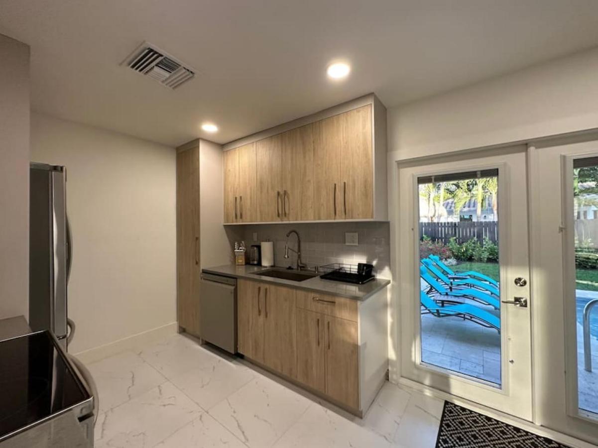 Villa The Sun House - 3 Bed, 2 Bath, Private Pool, Fire Pit, Huge Backyard Fort Lauderdale Exterior foto
